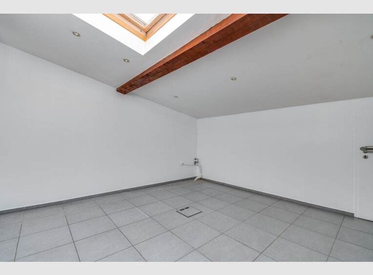 Bureau à louer à Bettembourg (LU) - Réf. 7137871