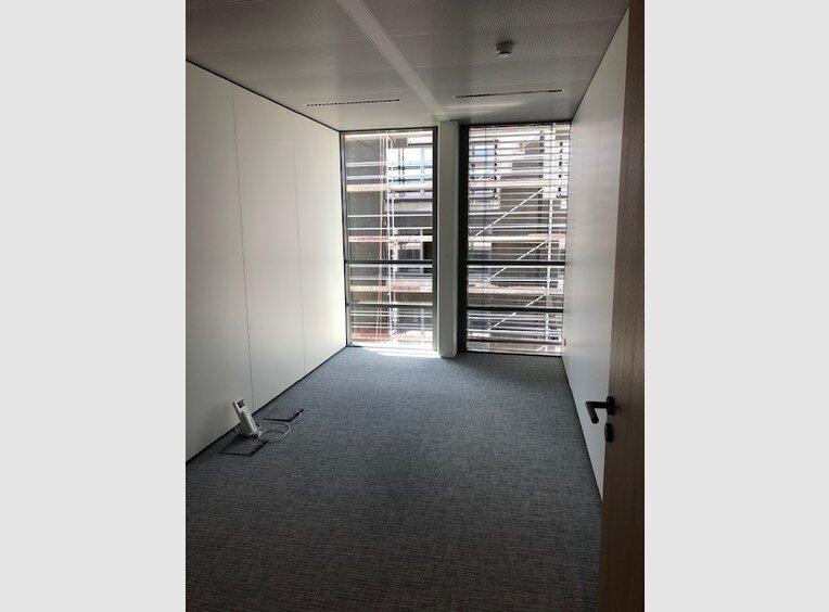 Bureau à louer à Luxembourg (LU) - Réf. 6860911
