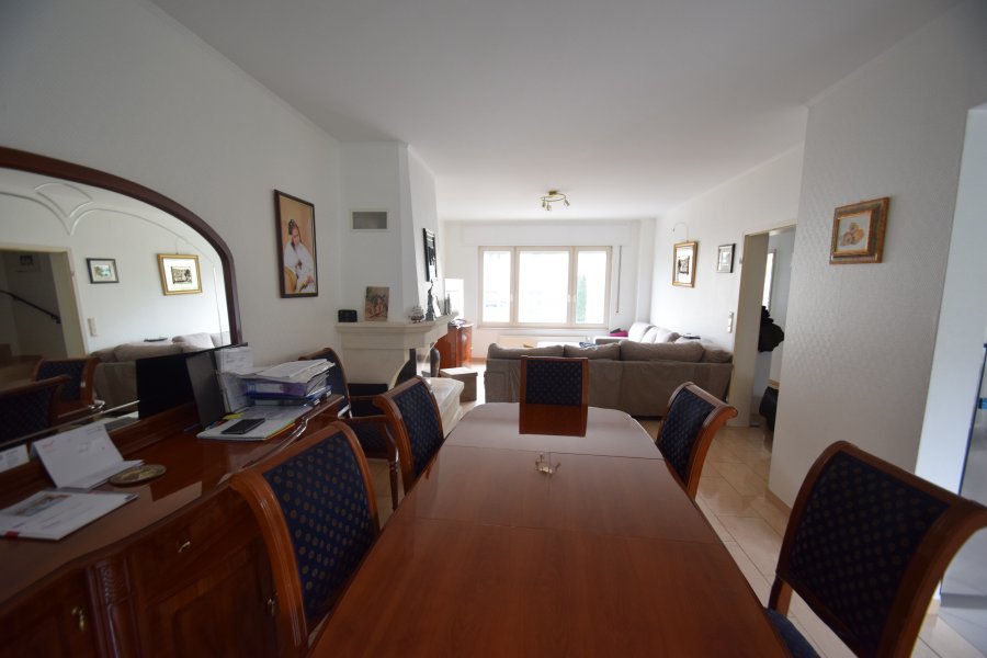 Maison mitoyenne à vendre 4 chambres à Luxembourg-Cents