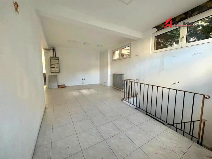 Local commercial à vendre à Esch-sur-Alzette