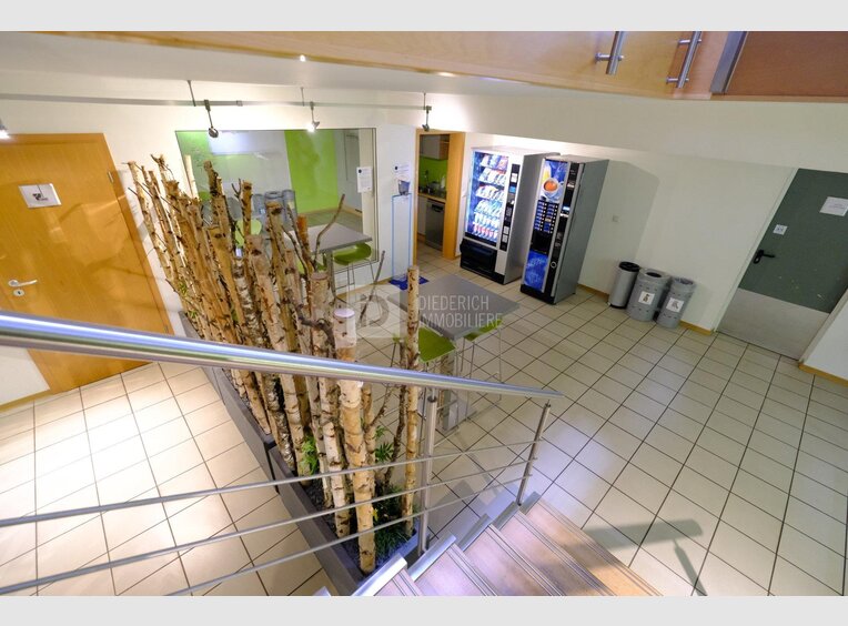 Bureau à louer à Windhof (LU) - Réf. 6872223