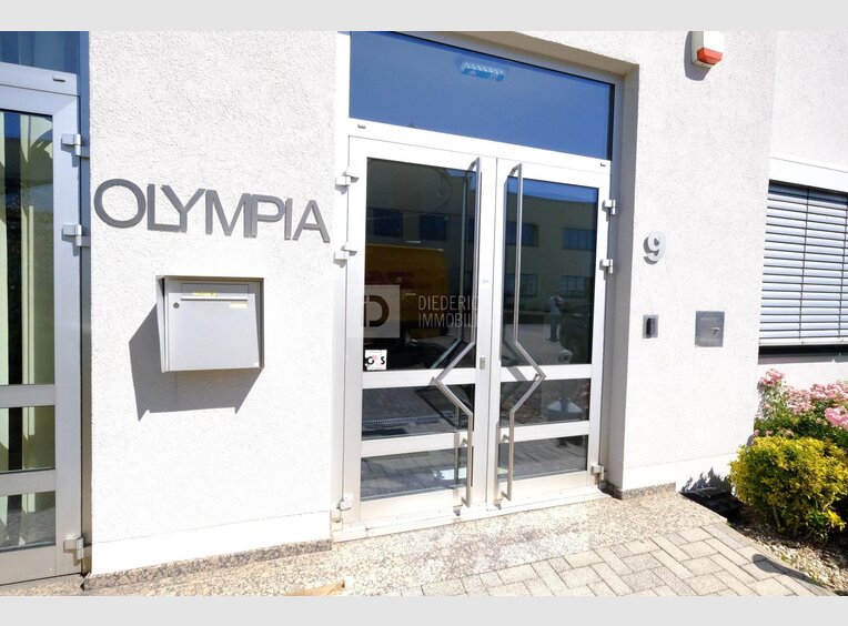 Bureau à louer à Windhof (LU) - Réf. 6872223