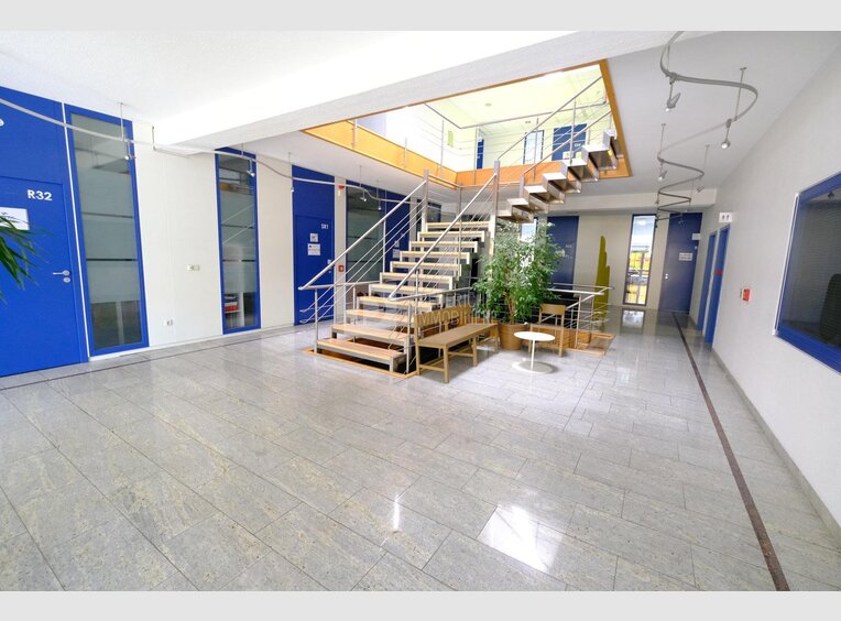 Bureau à louer à Windhof (LU) - Réf. 6872223