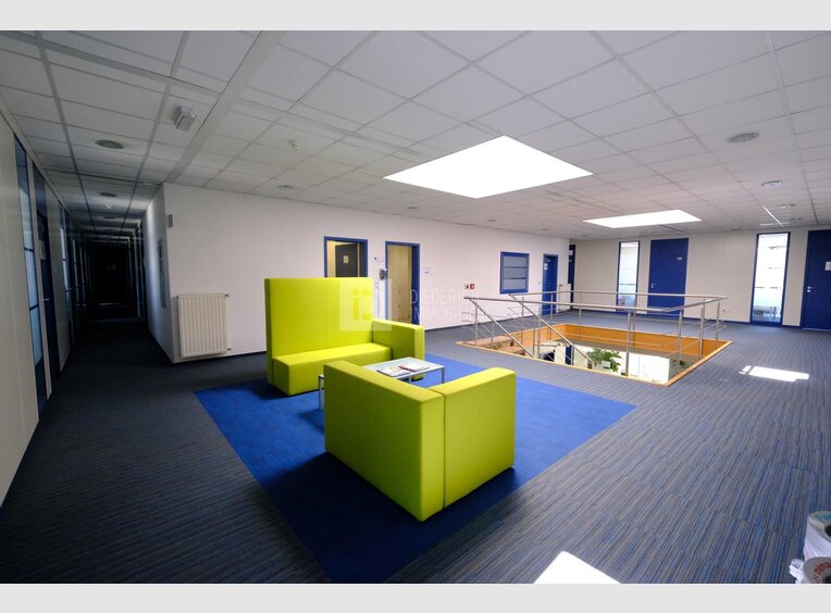 Bureau à louer à Windhof (LU) - Réf. 6872223