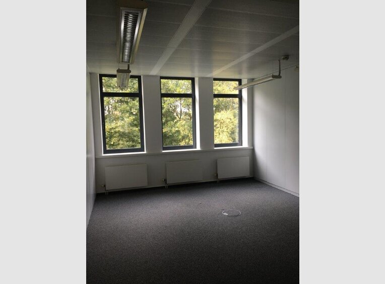 Bureau à louer à Luxembourg-Gasperich - Réf. 6717871