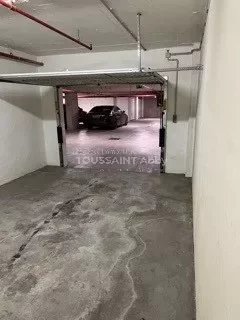Garage fermé