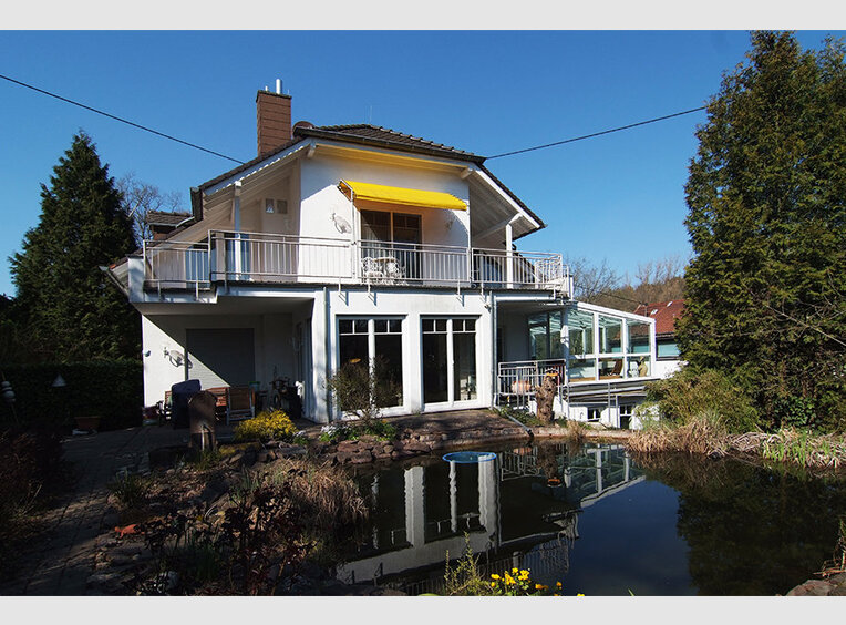 Haus zum Kauf 8 Zimmer in Saarbrücken (DE) - Ref. 6726079