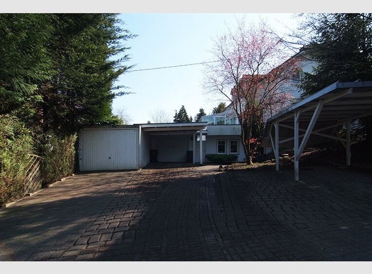 Haus zum Kauf 8 Zimmer in Saarbrücken (DE) - Ref. 6726079