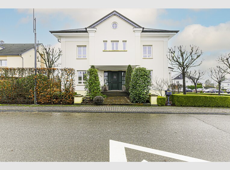 Einfamilienhaus zum Kauf 7 Zimmer in Bertrange (LU) - Ref. 7115967