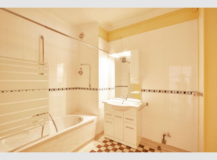 Bureau à louer 4 Chambres à Luxembourg (LU) - Réf. 6575055