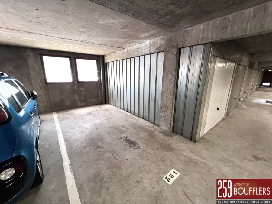 Garage - Parking