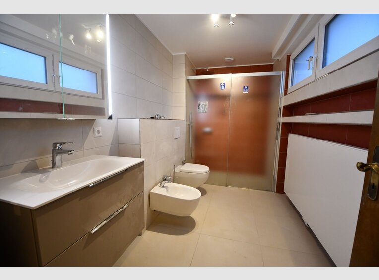 House for rent 6 bedrooms in Luxembourg (LU) - Ref. 6941407
