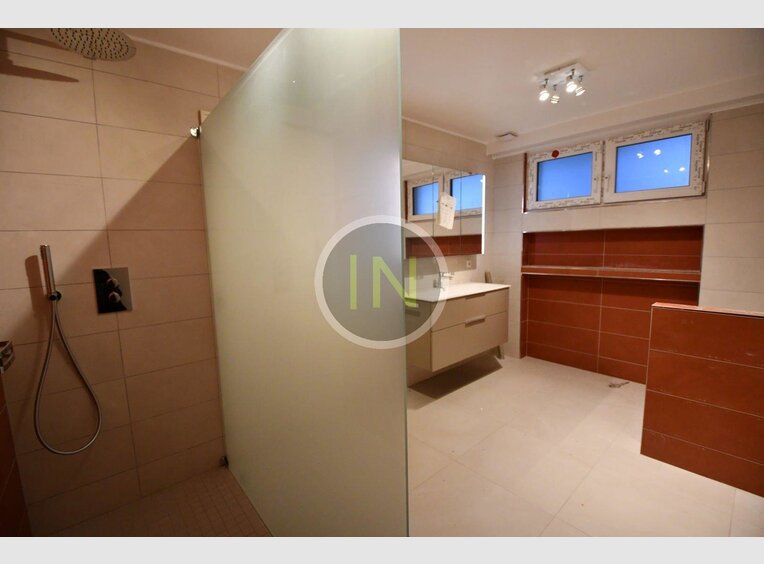 Haus zur Miete 6 Zimmer in Luxembourg (LU) - Ref. 6941407