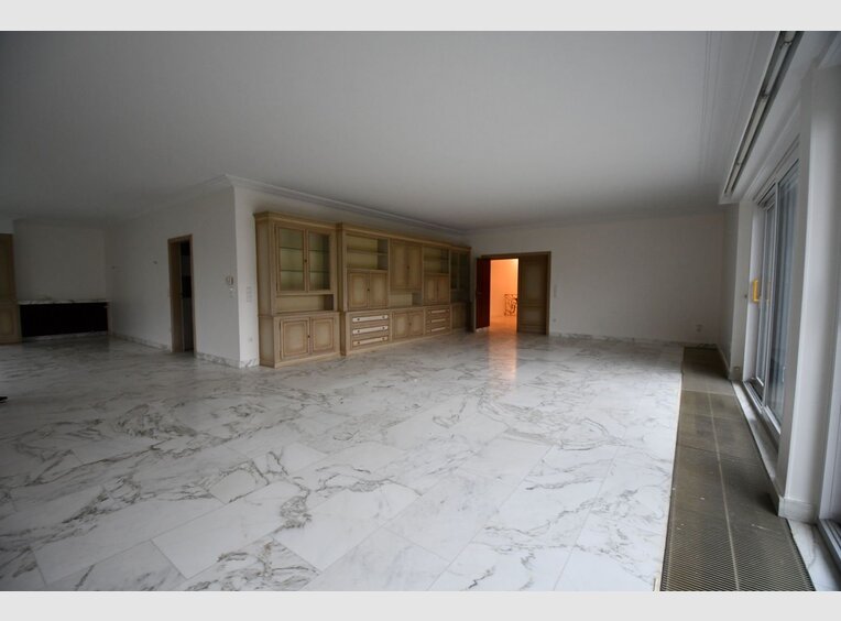 House for rent 6 bedrooms in Luxembourg (LU) - Ref. 6941407