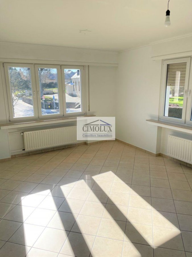 Maison à vendre 3 chambres à Hollenfels