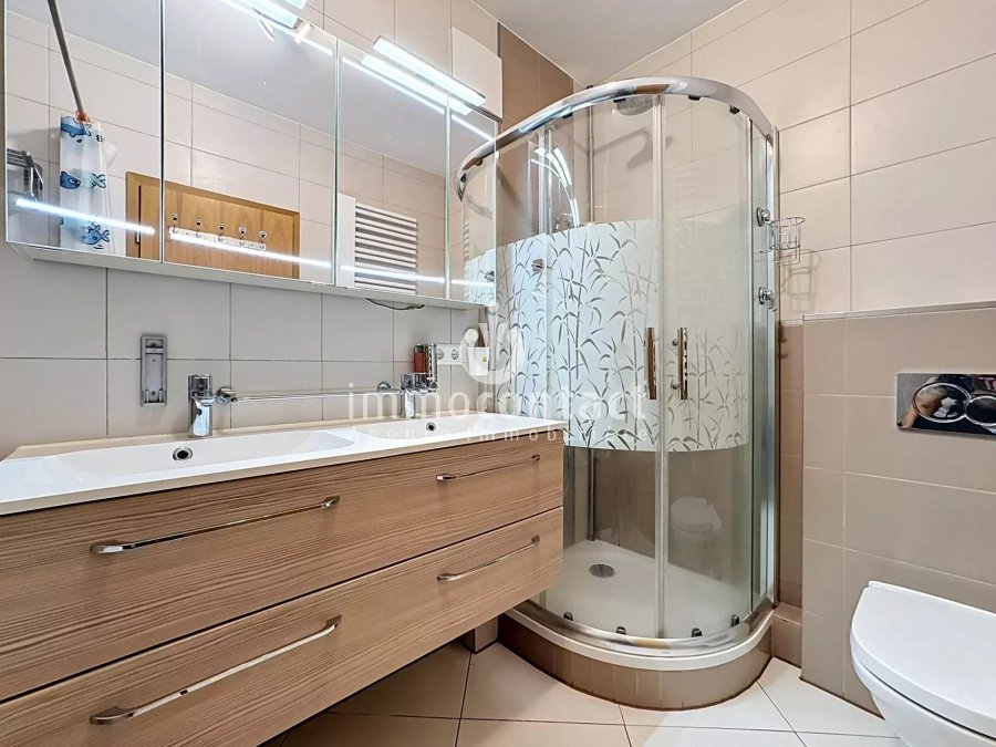 Appartement à vendre 3 chambres à Luxembourg-Kirchberg