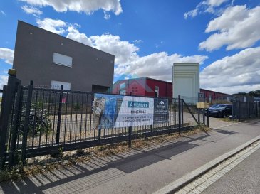Belardimmo vous propose en exclusivité un très bel immeuble de 2019 composé de 2 appartements d'environ 115m² chacun.
L'immeuble est composé comme suit:

RDC 1er appartement avec terrasse loué 1350€/mois:

-grand salon/séjour avec cuisine ouverte
- grande salle de douche avec douche italienne WC et emplacement machine à laver
- 3 grandes chambres

1er étage 2eme appartement avec terrasse au RDC loué 1350€/mois:

-grand salon/séjour avec cuisine ouverte
- grande salle de douche avec douche italienne WC et emplacement machine à laver
- 3 grandes chambres


Sous-sol:

Grand garage avec espace de stockage

Pour plus d'informations contacté Monsieur David Kempf au 00 352 621 631 841 ou par mail david.kempf16@gmail.com