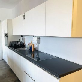 AU COEUR DU NOUVEAU QUARTIER DE BELVAL.

CAPITIS Sàrl vous propose à la vente ce magnifique APPARTEMENT neuf de 2 chambres à coucher dans une nouvelle résidence de 2022. 

Cet Appartement de 85 m2 situé au 3ième étage de la résidence se compose comme suit : 

- Hall d'entrée, cuisine équipée et ouverte sur le living de 36 m2 avec accès à la terrasse de 6.65 m2 orientée plein sud, deux chambres à coucher de 19 et 13 m2, une salle de bain, WC séparé. 
Un cave et une emplacement parking intérieur complètent ce bien. 

Les infrastructures du quartier offrent un cadre de vie idéal à proximité des commerces, restaurants, des accès autoroutiers, parc etc. 

Pour plus de renseignements, veuillez nous contacter au +352 263 709 15-25 ou sur info@capitis.lu