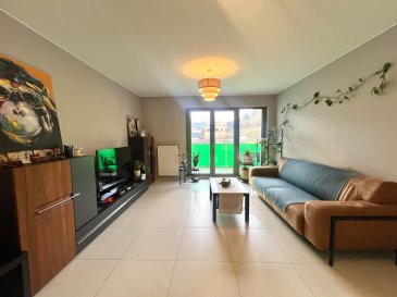 MANSO IMMO vous propose en exclusivité un bel appartement à Differdange très lumineux avec balcon exposé plein sud-ouest. Proche de toutes commodités et dans une rue sans issue. La résidence vous offre tout confort et est très bien entretenue.

Ce bien d'une superficie de +-74m2 habitables se compose comme suit :

- Hall d'entrée / couloir
- Cuisine complétement équipée donnant sur lumineux living/salle à manger avec accès au balcon
- Balcon avec vue dégagée 
- Salle de bains avec WC
- deux spacieuses chambres 
- Débarras
- WC séparé (actuellement buanderie)
- Cave privée 
- Emplacement parking intérieur 
- Buanderie commune
- Local poubelles

INFORMATIONS SUPLEMENTAIRES :

- Façade isolée et repeinte 2022
- Coin calme à Differdange
- Charges mensuelles : uniquement 205€
- Triple vitrage avec stores électriques
- Vidéophone et porte sécurisée

Toutes les indications sont basées exclusivement sur les informations mises à notre disposition par nos clients. Nous n'assumons aucune garantie quant à l'exactitude et l'actualité de ces indications.

Les prix affichés s'entendent frais d'agence inclus de 3% + 17%TVA. Les honoraires d'agence sont à charge des vendeurs.

Pour plus d'informations, photos ou convenir d'un rendez-vous, vous pouvez nous contacter au :
352 24 51 33 79 info@mansoimmo.lu