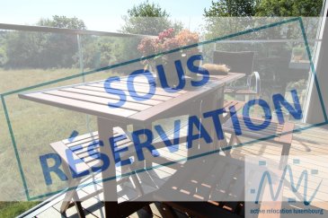 ***sous réservation***
''active relocation luxembourg'' vous propose, à Mamer au cœur du nouveau quartier à côté de l’Ecole Européenne, un superbe appartement de 3 chambres et de standing très récent comprenant:

L'appartement se trouvant au 2ème étage: 
un hall d'entrée, une très belle cuisine équipée ouverte sur le spacieux living (59m²) avec sortie vers la terrasse (7,40m²), 1 chambre parentale avec salle de douche privative et WC (25m²), deux chambres (12,50m²), 1 salle de bain, 1 WC séparé, 2 débarras dont 1 avec raccordement machine à laver, ascenseur privatif.

Au sous-sol: 
Un emplacement de parking intérieur et une cave privative complète cet objet de qualité.
Centre commercial « Belle Etoile » à 1km, arrêt de bus à 300m, 
piste cyclable à proximité immédiat.

Loyer mensuel : 2.950,00€
avances sur charges: 300,00€
Garantie locative : 8.850,00€
Commission d'agence : 1 mois de loyer + 16% de TVA
Disponible à partir du 1/06/2023

Adresse: 6, rue Golda Meir, L-8258 Mamer

Si vous pensez vendre ou louer votre bien, 