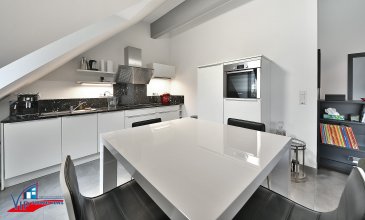 VIP Promotions s.a. vous propose en exclusivité cet appartement meublé d'une surface utile de 61,40 ²m², sis au deuxième étage d'une résidence de 6 unités.

Découvrez notre offre en visite virtuelle :

https://visite-virtuelle-360.ovh/vip.lorentzweiler.2/

Le bien se compose comme suit :

- Living menant sur un balcon de 6,68m²
- Cuisine ouverte et complètement équipée
- Chambre à coucher avec coin bureau
- Salle de douche
- WC séparé

Divers :

- Emplacement de parking intérieur
- Cave de 10,25 m²
- Buanderie commune
- Disponibilité : à convenir

Proche de toutes commodités, des grands axes routiers et à proximité de toutes les infrastructures nécessaires.

Pour plus de renseignements ou pour une prise de rendez-vous, veuillez nous contacter au numéro +352 691 901 219 ou par e-mail sur info@vippromotions.lu.

Suivez-nous sur Facebook pour recevoir nos informations en continu.