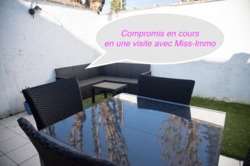 Agréable maison avec terrasse, garage à 4 mn à pied du métro. À Vendre   Charmante Maison 1930 Rénovée | Quartier Calme et Proche Transports
Nous vous proposons en exclusivité avec le Groupe AMEPI cette charmante maison de 1930, à la décoration soignée et contemporaine.
Emplacement idéal : Située dans un quartier paisible, vous serez à seulement 5 minutes à pied des commerces (Match, LIDL), 4 minutes du métro Carliers et 8 minutes du tram Ma Campagne. Profitez également d'un agréable chemin pédestre menant jusqu'à Halluin et au bord du canal pour vos balades.
Un intérieur chaleureux et bien pensé

Entrée séparée ouvrant sur une pièce de vie lumineuse avec espace salon/salle à manger.
Cuisine ouverte, aménagée avec goût et bénéficiant d'un puits de lumière.
Salle de bains équipée d'une baignoire et d'une douche à l'italienne, avec accès direct sur la terrasse.
À l'étage : 2 chambres, dont une avec mezzanine pouvant servir de couchage supplémentaire ou de bureau.
Espace dressing optimisé dans l'une des chambres et sur le palier.

 Un atout rare en ville : Un garage, idéal pour une petite voiture, des motos ou des vélos. 
 DPE : D 180 / D 39 établi le 9/09/2021 Montant estimé des dépenses annuelles d'énergie pour un usage standard : entre 1260 EUR et 1770 EUR (prix moyen des énergies indexé sur 2021, abonnements compris). 
  Les informations sur les risques auxquels ce bien est exposé sont disponibles sur le site Géorisques. 
  Prix de vente : 179 000 EUR (Honoraires inclus). Prix hors honoraires : 170 100 EUR Honoraires forfaitaires à la charge de l'acquéreur : 8 900 EUR TTC. 
 Notre Avis : Une maison idéale pour ceux qui recherchent un cadre de vie agréable, proche des transports, des commerces et des écoles.