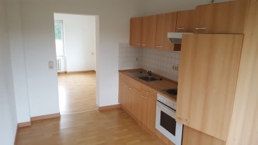 Schöne helle Wohnung in Dahnen

Die Wohnung im Erdgeschoss hat ein Wohnzimmer, eine geräumige Küche mit Essecke, ein Schlafzimmer und ein Badezimmer mit Dusche und WC.

Die Wohnung liegt in ruhiger Umgebung und verfügt über einen sonnigen Garten.

Ein Außenstellplatz steht zur Verfügung. 

Keine Maklerprovision!

HAFTUNGSAUSSCHLUSS
Die von uns gemachten Angaben hinsichtlich Größen und Beschaffenheit des Objektes beruhen auf Informationen des Verkäufers bzw. Dritter und sind unverbindlich. Eine Haftung jeglicher Art für die Richtigkeit und Vollständigkeit der Angaben wird daher ausgeschlossen. Unser Angebot erfolgt freibleibend, Zwischenverkauf vorbehalten.



Ref agence :100944