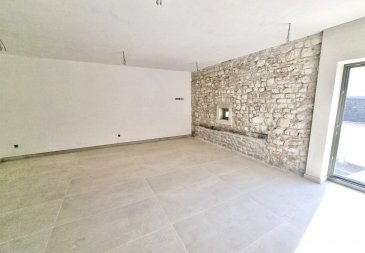 MANSO IMMO vous propose à la vente ce magnifique appartement 1 chambre. Dans le petit village de Filsdorf (Commune de Dalheim) cette nouvelle construction de 3 unités bientôt terminée vous offre tout confort et tranquillité.

Vous serez comblés par le charme de cet appartement qui se compose ainsi:

- Aux finitions détaillées et modernes cet appartement offrant une touche particulière grâce aux pierres naturelles dans le salon / salle à manger. Une pièce unique et chaleureuse ouverte sur la cuisine complétement équipée avec cellier offrant tout espace nécessaire et fonctionnel à chaque amateur de cuisine.  Un hall d'entrée offrant un bel espace et desservant toutes les pièces de cet appartement, une spacieuse et lumineuse chambre à coucher, une vaste salle de bain aux finitions irréprochables et modernes.
On ajoute à cette offre une cave, une buanderie et un emplacement de parking extérieur. Possibilité d'autres emplacements privatifs suivant disponibilité.
En commun un local vélos, local poubelle et local technique / chaufferie. 

Vente en état futur d'achèvement (VEFA), idéal pour première acquisition ou investissement.

À proximité directe de Mondorf-les-Bains, Remich et Bettembourg, cet appartement profite d'un cadre résidentiel calme, tout en restant bien connecté aux principaux axes routiers du sud du Luxembourg et de toutes commodités.

Toutes les indications sont basées exclusivement sur les informations mises à notre disposition par nos clients. Nous n'assumons aucune garantie quant à l'exactitude et l'actualité de ces indications.

Les prix affichés s'entendent frais d'agence inclus de 3% + 17%TVA. Les honoraires d'agence sont à charge des vendeurs.

Pour plus d'informations, photos ou convenir d'un rendez-vous, vous pouvez nous contacter au :
+352 24 51 33 79 info@mansoimmo.lu

MANSO IMMO bietet Ihnen diese wunderschöne 1-Zimmer-Wohnung zum Verkauf an. In dem kleinen Dorf Filsdorf (Gemeinde Dalheim) bietet Ihnen dieser bald fertiggestellte Neubau mit 3 Einheiten allen Komfort und Ruhe.

Sie werden von dem Charme dieser Wohnung, die sich wie folgt zusammensetzt, begeistert sein:

- Die Wohnung ist detailliert und modern ausgestattet und bietet dank der Natursteine im Wohn- und Esszimmer eine besondere Note. Ein einzigartiger und gemütlicher Raum, der sich zur voll ausgestatteten Küche mit Speisekammer hin öffnet und jedem Kochliebhaber den nötigen und funktionalen Raum bietet.  Eine Eingangshalle mit viel Platz und Zugang zu allen Räumen dieser Wohnung, ein geräumiges und helles Schlafzimmer, ein großes Badezimmer mit makelloser und moderner Ausstattung.
Zu diesem Angebot gehören ein Keller, eine Waschküche und ein Außenparkplatz. Möglichkeit von weiteren privaten Stellplätzen je nach Verfügbarkeit.
Zur gemeinsamen Nutzung stehen ein Fahrradraum, ein Müllraum und ein Technikraum / Heizungsraum zur Verfügung. 

Verkauf im zukünftigen Zustand der Fertigstellung (VEFA), ideal für den ersten Erwerb oder eine Investition.

In unmittelbarer Nähe von Mondorf-les-Bains, Remich und Bettemburg, genießt diese Wohnung eine ruhige Wohnlage, ist aber dennoch gut an die Hauptverkehrsachsen im Süden Luxemburgs und an alle Annehmlichkeiten angebunden.

Alle Angaben basieren ausschließlich auf den Informationen, die uns von unseren Kunden zur Verfügung gestellt wurden. Wir übernehmen keine Gewähr für die Richtigkeit und Aktualität dieser Angaben.

Die angezeigten Preise verstehen sich inklusive Maklergebühren von 3% + 17%MwSt. Die Maklergebühren sind von den Verkäufern zu tragen.

Für weitere Informationen, Fotos oder um einen Termin zu vereinbaren, können Sie uns kontaktieren unter :
+352 24 51 33 79 info@mansoimmo.lu

MANSO IMMO offers this magnificent 1-bedroom apartment for sale. In the small village of Filsdorf (Municipality of Dalheim), this new 3-unit building, soon to be completed, offers comfort and tranquility.

You'll be delighted by the charm of this apartment:

- Detailed, modern finishes with a special touch thanks to natural stone in the living/dining room. A unique, warm room opening onto a fully-equipped kitchen with pantry, offering every cooking enthusiast all the space they need.  A spacious entrance hall leads to all the rooms in this apartment, a spacious, bright bedroom and a vast bathroom with impeccable, modern finishes.
There's also a cellar, laundry room and outdoor parking space. Other private parking spaces are possible, subject to availability.
A bike room, garbage room and boiler room are also available. 

Ideal for first-time buyers or investors.

Close to Mondorf-les-Bains, Remich and Bettembourg, this apartment enjoys a quiet residential setting, yet is well connected to the main roads of southern Luxembourg and all amenities.

All information is based exclusively on information provided by our customers. We accept no liability for the accuracy or up-to-dateness of the information provided.

Prices shown include 3% agency fee + 17% VAT. Agency fees are payable by the seller.

For further information, photos or to arrange an appointment, please contact us on :
+352 24 51 33 79 info@mansoimmo.lu