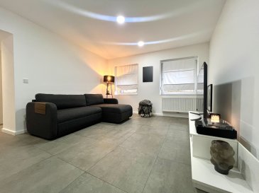 MANSO IMMO vous propose en exclusivité cet appartement totalement indépendant offrant 2 chambres à coucher entièrement rénové aux finitions irréprochables et idéalement aménagé proche de toutes commodités. Ayant une entrée indépendante et surtout de très faibles charges (tout compris) vous n'avez qu'à vous installer.

Érigée dans une rue à sens unique et dans un des coins les plus centralisés de Pétange cet appartement de 76m2 habitables et de 112m2 total se trouve dans une résidence de 4 unités uniquement partageant uniquement un couloir d'entrée si souhait. Offrant aux nouveaux propriétaires tout confort et sécurité. Avec ses finitions de gamme supérieure, chauffage, électricité, canalisations, TOUT nouveau vous bénéficiez d'une qualité de vie agréable garantie.

Cet bel appartement se compose comme suit:

- Un hall / couloir d'entrée commun nous donne accès à une cours / espace extérieur avec entrée accédant à la cuisine ou autre possibilité d'accéder par le garage directement à l'intérieur de l'appartement en toute privatisation.
Les 2 chambres sont très spacieuses et équipées de multiples prises et une pouvant être utilisée autant que chambre parentale avec sa salle de douche privative. La salle de douche est spacieuse offrant des finitions et matériaux de qualité supérieure avec une vaste douche à l'italienne, on ajoute un WC séparé.
Les pièces de vie dans cet appartement vous offrent une qualité de vie agréable sans aucun doute. Le salon lumineux offre tranquillité et confort et sa cuisine équipée est surtout très opérationnelle. 
La vaste cuisine est équipée avec tous les électroménagers nécessaires et offre tout espace et facilité à chaque amateur de cuisine.
On y ajoute un garage box fermé ayant un coin buanderie et local technique. Une cave privative au niveau inférieur de cette demeure de plus 12m2 complète cette offre.

En commun on aura un unique couloir d'entrée et SANS AUCUN FRAIS COMMUNS DE COPROPRIÉTÉ. Une offre d'exception avec un appartement de qualité unique aux finitions irréprochables.

Toutes les indications sont basées exclusivement sur les informations mises à notre disposition par nos clients. Nous n'assumons aucune garantie quant à l'exactitude et l'actualité de ces indications.

Les prix affichés s'entendent frais d'agence inclus de 3% + 17%TVA. Les honoraires d'agence sont à charge des vendeurs.

Pour plus d'informations, photos ou convenir d'un rendez-vous, vous pouvez nous contacter au :
352 24 51 33 79 info@mansoimmo.lu

MANSO IMMO bietet Ihnen exklusiv diese völlig unabhängige Wohnung mit 2 Schlafzimmern, die komplett renoviert wurde, eine makellose Ausstattung aufweist und ideal in der Nähe aller Annehmlichkeiten gelegen ist. Mit einem separaten Eingang und vor allem sehr geringen Nebenkosten (alles inklusive) können Sie sofort einziehen.

Diese Wohnung mit 76 m² Wohnfläche und 112 m² Gesamtfläche befindet sich in einer Einbahnstraße in einer der zentralsten Lagen von Pétange in einer Wohnanlage mit nur 4 Einheiten, die sich lediglich einen Eingangsflur teilen, wenn Sie dies wünschen. Sie bietet den neuen Eigentümern jeglichen Komfort und Sicherheit. Mit seiner hochwertigen Ausstattung, Heizung, Elektrik und Sanitäranlagen, die ALLE neu sind, genießen Sie eine garantierte angenehme Lebensqualität.

Diese schöne Wohnung setzt sich wie folgt zusammen:

- Ein gemeinsamer Flur/Eingangsbereich bietet Zugang zu einem Innenhof/Außenbereich mit Eingang zur Küche oder einer weiteren Möglichkeit, über die Garage direkt in die Wohnung zu gelangen, die vollständig privat ist.
Die 2 Schlafzimmer sind sehr geräumig und mit mehreren Steckdosen ausgestattet. Eines davon kann mit seinem eigenen Duschbad auch als Elternschlafzimmer genutzt werden. Das Duschbad ist geräumig und mit hochwertigen Materialien ausgestattet, verfügt über eine große ebenerdige Dusche und ein separates WC.
Die Wohnräume dieser Wohnung bieten Ihnen zweifellos eine angenehme Lebensqualität. Das helle Wohnzimmer bietet Ruhe und Komfort und die Einbauküche ist vor allem sehr funktional. 
Die geräumige Küche ist mit allen notwendigen Geräten ausgestattet und bietet jedem Kochliebhaber viel Platz und Komfort.
Hinzu kommt eine geschlossene Garage mit Waschküche und Technikraum. Ein privater Keller im Untergeschoss dieses über 12 m² großen Hauses rundet dieses Angebot ab.

Gemeinsam genutzt werden ein einziger Eingangsflur und KEINE GEMEINSCHAFTSKOSTEN FÜR DIE EIGENTUMSWOHNUNG. Ein außergewöhnliches Angebot mit einer einzigartigen Wohnung von hoher Qualität und makelloser Ausstattung.

Alle Angaben basieren ausschließlich auf den Informationen, die uns von unseren Kunden zur Verfügung gestellt wurden. Wir übernehmen keine Gewähr für die Richtigkeit und Aktualität dieser Angaben.

Die angegebenen Preise verstehen sich inklusive 3 % Maklergebühr + 17 % MwSt. Die Maklergebühren gehen zu Lasten der Verkäufer.

Für weitere Informationen, Fotos oder zur Vereinbarung eines Termins können Sie uns unter folgender Nummer erreichen:
352 24 51 33 79 info@mansoimmo.lu

MANSO IMMO is offering this exclusive, fully independent apartment with two bedrooms, completely renovated to a high standard and ideally located close to all amenities. With its own separate entrance and very low service charges (all inclusive), all you have to do is move in.

Located on a one-way street in one of the most central areas of Pétange, this apartment has 76m² of living space and a total of 112m² and is part of a residence with only four units, sharing only an entrance hallway if desired. It offers new owners every comfort and security. With its high-end finishes, heating, electricity, and plumbing, ALL new, you are guaranteed a pleasant quality of life.

This beautiful apartment is composed as follows:

- A shared entrance hall/corridor gives access to a courtyard/outdoor space with an entrance leading to the kitchen or another option of accessing the apartment directly from the garage in complete privacy.
The two bedrooms are very spacious and equipped with multiple outlets, and one can be used as a master bedroom with its private shower room. The shower room is spacious, offering high-quality finishes and materials with a large walk-in shower, and there is a separate toilet.
The living areas in this apartment undoubtedly offer you a pleasant quality of life. The bright living room offers tranquility and comfort, and the fully equipped kitchen is particularly functional. 
The large kitchen is equipped with all the necessary appliances and offers plenty of space and convenience for any cooking enthusiast.
There is also a closed garage box with a laundry area and utility room. A private cellar on the lower level of this 12m² residence completes the offer.

There is a shared entrance hallway and NO COMMON COSTS FOR THE CONDOMINIUM. An exceptional offer with a unique, high-quality apartment with impeccable finishes.

All information is based exclusively on the information provided to us by our clients. We do not guarantee the accuracy or timeliness of this information.

The prices shown include agency fees of 3% + 17% VAT. Agency fees are payable by the sellers.

For more information, photos or to arrange a viewing, please contact us at:
352 24 51 33 79 info@mansoimmo.lu