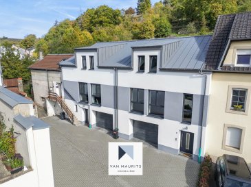 Située dans l'agréable village de Canach, dans une rue au calme, cette nouvelle maison de 2019, avec un passeport *A*, dispose d'une surface habitable de ± 157 m² pour une surface totale de ± 206 m². Elle est vendue avec un terrain supplémentaire ± 4,60 ares (non constructible et non accolée à la maison) qui se trouve un peu plus loin à l’arrière de la maison. Elle est idéale pour une famille (crèche et école à proximité) et disponible de suite.
Avec ses finitions soignées, elle se compose de la façon suivante :

Le rez-de-chaussée, comprend un hall d'entrée ± 9 m², un palier ± 14 m², un garage ± 35 m² (pour 2 voitures l’une derrière l’autre), une cave ± 6 m² ainsi qu’un local technique ± 9 m².

Le 1er étage, Bel étage, dispose d'un palier ± 10 m² avec un wc séparé ± 3 m² (lave-mains), un grand et agréable espace à vivre avec le séjour, la salle à manger et la cuisine ± 62 m², (four, micro-ondes, cuisinière à induction, hotte aspirante, frigo, congélateur, plan de travail, nombreux rangements, …) donnant accès via une porte fenêtre à la terrasse ± 9 m².

Le 2ème étage, comprend un palier de nuit (avec cage d’escalier) ± 11 m², 3 chambres ± 14, 14 et 13 m² ainsi qu’une salle de bain ± 7 m² (baignoire, lavabo, wc, chauffe serviette, rangements).

Détails complémentaires:

Preuve de solvabilité souhaitée;
Disponible de suite;
Maison neuve et lumineuse de 2019;
Passeport énergétique *A-A*;
Triple vitrage, châssis PVC, volets électriques;
Pompe à chaleur, chauffage au sol, ventilation mécanique contrôlée;
Sol en carrelage moderne;
Garage pour 2 voitures, porte électrique;
Vendu avec un terrain non constructible de 4,60 ares plus loin derrière la maison, cadastre n°334/0;
Ecole, crèche, petits commerces, restaurants, bus à proximité;
Village très calme avec accès aisé au Kirchberg et au centre-ville, à 6 km de la Moselle;

Agent responsable: Nora Avdic au +352 691 136 875 ou nora@vanmaurits.lu