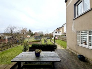 AXHOME IMMO vous propose une maison jumelée, très bien entretenue avec de beaux volumes 257m2 utile (147m2 habitable), idéalement située dans une rue secondaire à Kayl-Tétange. 

La maison offre un environnement paisible avec une vue dégagée à l'arrière, côté jardin, sans vis-à-vis, ainsi qu'un accès privilégié aux axes de circulation principaux (autoroute à 5 minutes, bus 508-601 pour la ville, 4 pour Belval, 5 pour Esch et 650 pour Bettembourg) et à toutes les commodités (commerces, crèches, écoles, parcs de jeux, pharmacies, universités, restaurants...).

Le bien est composé de 2 niveaux avec une terrasse et un jardin accessibles depuis le sous-sol.

Le rez-de-chaussée comprend un couloir desservant un spacieux salon-séjour, une cuisine équipée avec une salle à manger et un WC séparé.

Le 1er étage donne accès à trois chambres, dont une est actuellement utilisée comme bureau, une salle de bain et une véranda.

Le 2ème étage est un grenier aménageable en salle de jeux ou en suite parentale.

Au sous-sol, un garage pour un véhicule, une buanderie avec emplacement pour la machine à laver et le sèche-linge, une cave, un espace de stockage et un local technique avec douche composent cet espace.

Chaudière à condensation de 2016.

La maison est complétée par deux emplacements de parking extérieurs situés respectivement devant l'entrée et dans la descente de garage de la maison.

Disponibilité à convenir.

Pour plus d'informations, n'hésitez pas à nous contacter :
-par téléphone : 352 691911993 ROBERTO Alex
-par email : info@axhome.lu

Nous restons également à votre entière disposition si vous souhaitez vendre ou louer votre bien. Nous prenons en charge toutes les démarches administratives liées au bien immobilier.

Nous sommes également à votre disposition pour des estimations gratuites.

 ---------- 
AXHOME IMMO bietet Ihnen eine Doppelhaushälfte, sehr gepflegt mit schönen Volumen 257m2 nützlich (147m2 bewohnbar), ideal gelegen in einer Nebenstraße in Kayl-Tétange.

Das Haus bietet eine ruhige Umgebung mit freiem Blick auf die Rückseite, Gartenseite, ohne Gegenüber, sowie einen privilegierten Zugang zu den Hauptverkehrsachsen (Autobahn 5 Minuten entfernt, Bus 508-601 in die Stadt, 4 nach Belval, 5 nach Esch und 650 nach Bettemburg) und zu allen Annehmlichkeiten (Geschäfte, Kindergärten, Schulen, Spielplätze, Apotheken, Universitäten, Restaurants...).

Die Immobilie besteht aus 2 Ebenen mit einer Terrasse und einem Garten, die vom Untergeschoss aus zugänglich sind.

Das Erdgeschoss besteht aus einem Flur, der zu einem geräumigen Wohn- und Esszimmer, einer Einbauküche mit Essbereich und einem separaten WC führt.

Die 1. Etage bietet Zugang zu drei Schlafzimmern, von denen eines derzeit als Büro genutzt wird, einem Badezimmer und einer Veranda.

Die 2. Etage ist ein Dachboden, der zu einem Spielzimmer oder einer Elternsuite ausgebaut werden kann.

Im Untergeschoss befinden sich eine Garage für ein Fahrzeug, eine Waschküche mit Platz für die Waschmaschine und den Trockner, ein Keller, ein Lagerraum und ein Technikraum mit Dusche.

Brennwertkessel aus dem Jahr 2016.

Das Haus wird durch zwei Außenparkplätze vervollständigt, die sich jeweils vor dem Eingang und in der Garagenabfahrt des Hauses befinden.

Verfügbarkeit nach Absprache.

Für weitere Informationen kontaktieren Sie uns bitte:
-per Telefon: 352 691911993 ROBERTO Alex.
-per E-Mail: info@axhome.lu

Wir stehen Ihnen auch gerne zur Verfügung, wenn Sie Ihre Immobilie verkaufen oder vermieten möchten. Wir kümmern uns um alle administrativen Schritte, die mit der Immobilie verbunden sind.

Wir stehen Ihnen auch für kostenlose Schätzungen zur Verfügung.

 ---------- 
AXHOME IMMO offers a well-maintained semi-detached house with 257m2 of floor space (147m2 living space), ideally located on a side street in Kayl-Tétange.

The house offers a peaceful environment with an unobstructed view to the rear, garden side, no vis-à-vis, as well as privileged access to the main traffic arteries (freeway 5 minutes away, buses 508-601 to the city, 4 to Belval, 5 to Esch and 650 to Bettembourg) and all amenities (shops, crèches, schools, playgrounds, pharmacies, universities, restaurants...).

The property comprises 2 levels with a terrace and garden accessible from the basement.

The first floor comprises a corridor leading to a spacious living room, a fitted kitchen with a dining area and a separate toilet.

The 1st floor gives access to three bedrooms, one of which is currently used as an office, a bathroom and a veranda.

The 2nd floor is an attic that could be converted into a games room or master suite.

The basement features a garage for one vehicle, a laundry room with space for a washing machine and tumble dryer, a cellar, a storage area and a utility room with shower.

Condensing boiler from 2016.

The house is completed by two outdoor parking spaces, one in front of the entrance and the other in the house's downhill garage.

Availability to be agreed.

For further information, please do not hesitate to contact us:
-by phone: 352 691911993 ROBERTO Alex
-by email: info@axhome.lu

We are also at your disposal should you wish to sell or rent your property. We can take care of all the administrative formalities associated with your property.

We are also at your disposal for free estimates.

 ---------- 
AXHOME IMMO bitt Iech e Halbdetached-Haus, ganz gutt ënnerhalen, mat engem generéise 257 m² benotzbarem Raum (147 m² Wunnraum), ideal geleeën an enger Säitgass zu Kayl-Tétange. 

D'Haus bitt eng roueg Ëmwelt mat engem onbehënnerten Ausbléck hannen op d'Gaartseite, ouni Géigern, souwéi einfachen Zougang zu de wichtegsten Transportverbindungen (Autobunn 5 Minutten ewech, Buslinnen 508-601 an d'Stad, 4 op Belval, 5 op Esch an 650 op Bettembourg) an all Komfort (Geschäfter, Kannerkrippen, Schoulen, Spillplazen, Apdikten, Universitéiten, Restauranten, asw.). D'Immobilie huet zwee Stäck mat enger Terrass an engem Gaart, deen vum Keller aus zougänglech ass. Den Erdgeschoss besteet aus engem Flur, deen an e grousse Wunnzëmmer féiert, enger ausgestatteter Kichen mat Iessberäich an engem separaten Toilette.

Op der éischter Etage huet een Zougang zu dräi Schlofkummeren, vun deenen ee momentan als Büro genotzt gëtt, e Buedzëmmer an eng Veranda.

Den zweeten Stack ass e Dachgeschoss, dat an e Spillzëmmer oder d'Haapt-Schlofkummer ëmgebaut ka ginn. Am Keller befënnt sech eng Garage fir ee Gefier, e Wäschzëmmer mat Plaz fir eng Wäschmaschinn an e Trockner, e Kellerraum, e Lagerraum an e Hauswirtschaftszëmmer mat enger Dusch. Kondensatiouns-Kessel installéiert am Joer 2016.

D'Haus huet och zwou Parkplazen baussen, eng virun dem Entrée an eng an der Garagenzoufart. Disponibilitéit nach ze vereinbaren.

Fir méi Informatiounen, zéckt w.e.g. net, eis ze kontaktéieren: -per Telefon: 352 691911993 ROBERTO Alex -per E-Mail: info@axhome.lu Mir stinn och zu Ärer Verfügung, wann Dir Är Immobilie verkafe oder vermiete wëllt. Mir këmmeren eis ëm all administrativ Prozeduren, déi mat der Immobilie ze dinn hunn. Mir bidden och gratis Schätzunge un.