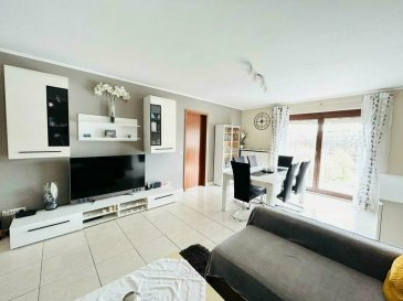 Immo Nordstrooss vous propose un appartement charmant de /- 85,73m2 à vendre à Bissen.<br><br>Ce beau appartement est composé comme suit:<br><br>- Hall d\'entrée,<br>- un grand living lumineux,<br>- cuisine équipée avec débarras,<br>- deux chambres à coucher,<br>- une salle de douche,<br>- un balcon avec une vue impressionnante sans vis-à-vis.<br><br>Une cave et un garage avec porte électrique complètent le tous.<br><br>INFO:<br>- Toiture refaite isolation 2017/2018<br>- Balcon refait Corps du balcon changé en inox<br>- Chaudière au GAZ changé en 2019<br>- Couloirs parties communes rénovées en 2021<br><br><br>Pour plus de renseignements ou une visite (visites également possibles le samedi sur rdv), veuillez contacter le 691 850 805.