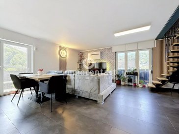 L'agence immobilière Immo-Contact vous propose ce magnifique duplex de +/− 114m² situé à Reisdorf.

Situé dans un environnement paisible, au cœur de Reisdorf, cet appartement vous séduira par ses espaces et son agencement harmonieux. Les espaces de vie, exposés Sud-Ouest, bénéficient de larges ouvertures laissant entrer abondamment la lumière tout au long de la journée.

Ses beaux volumes permettent de créer un intérieur à la fois convivial, élégant et parfaitement adapté à la vie quotidienne.

Ce bien représente une excellente opportunité, aussi bien pour une résidence principale que pour un investissement.

Situé dans une petite résidence, le bien se compose comme suit :

- Hall d'entré
- Pièce de vie comprenant espace salle à manger et salon avec accès au balcon exposé Sud-Ouest
- Cuisine équipée ouverte sur pièce de vie
- Chambre 
- Pièce pouvant être utilisée comme bureau ou chambre, avec deuxième accès au balcon
- Salle de bain avec douche et fenêtre
- WC séparé

A l'étage:
- 2 chambres, dont une avec suite parentale, comprenant douche et fenêtre

À savoir :
- Appartement rénové en 2023
- Aucun travaux à prévoir
- Disponibilité à convenir

Un garage box, une place de parking extérieure et un espace buanderie viennent compléter ce bien.

Visites possibles en semaine et le samedi.

Pour toutes informations contactez-moi au +352 26 311 992.
Estimation de votre bien (sous 48h), contactez nous +352 26 311 992 ou sur info@immocontact.lu.

 ---------- 
The estate agency Immo-Contact is pleased to present this magnificent duplex of approximately 114m² situated in Reisdorf.

Set in peaceful surroundings in the heart of Reisdorf, this flat will charm you with its spaciousness and harmonious layout. The living areas, facing south-west, feature large windows that let in plenty of light throughout the day.

Its generous proportions create an interior that is both welcoming and elegant, and perfectly suited to everyday living.

This property represents an excellent opportunity, whether as a main residence or an investment.

Situated in a small residential block, the property comprises the following:

- Entrance hall
- Living area comprising a dining area and lounge with access to the south-west-facing balcony
- Fitted kitchen opening onto the living area
- Bedroom
- Room suitable for use as a study or bedroom, with a second access to the balcony
- Bathroom with shower and window
- Separate toilet

Upstairs:
- 2 bedrooms, one of which is a master bedroom with en-suite shower room and window

Please note:
- Flat renovated in 2023
- No work required
- Availability to be agreed

A garage, an outdoor parking space and a utility room complete this property.

Viewings available on weekdays and Saturdays.

For further information, please contact me on +352 26 311 992.
For a valuation of your property (within 48 hours), please contact us on +352 26 311 992 or at info@immocontact.lu.