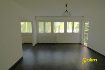 Proche A31.  Très bel appartement 4 pièces avec vue sur parc au dernier étage d'une résidence sécurisée comprenant entrée, cuisine, séjour avec balcon, trois chambres, dressing, salle d'eau et wc séparé.
 Les informations sur les risques auxquels ce bien est exposé sont disponibles sur le site Géorisques : www.georisques.gouv.fr