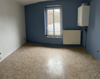 MOYEUVRE-GRANDE : Bel immeuble de rapport comprenant 5 F2, 1 F3 et 1 F4 rénovés. Loyers Annuels 32 568 €. Rentabilité 12 %