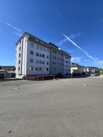 Immo Nordstrooss présente le Penthouse d'exception à MERSCH !!!

D'un cadre de vie raffiné et unique situé dans la prestigieuse à quelques minutes à pied de la station de train.

Penthouse au 5ième et dernière étage.

Ce penthouse d'exception séduit par sa luminosité, ses volumes généreux et son agencement pensé pour le confort au quotidien :

Hall d'entrée avec des armoires encastré ouvrant sur un séjour spacieux baigné de lumière donnant vers belle terrasse sans vis à vis,
Cuisine individuelle et fonctionnelle donnant aussi vers terrasse de +/- 32.19,
Trois belle chambres à coucher une donnant vers balcon de +/- 11.4m2,
Salles de douche avec espace de machine à laver,
WC séparé,
Cave,
Terrasse exceptionnelle de 32,19 m² avec vue imprenable, accessible depuis le séjour grâce à de larges baies vitrées équipé des marquises différents.

Un emplacement intérieur complète ce Jolie Penthouse.

Accès rapide aux axes principaux et vers Luxembourg-ville
Proximité immédiate du centre commercial Topaze, Cactus, Lidl, Aldi...
Quelques minutes de la Gare,
Écoles, crèches et infrastructures pour enfants à proximité
Espaces verts et sentiers piétons, idéaux pour la détente, le sport et une vie familiale équilibrée.

Pour tout renseignement complémentaire ou information veuillez nous contacter par email info@immonordstrooss.lu ou par Tél: 691 850 805. 

Proposition de crédit/financement à taux compétitif auprès des banques Luxembourgeoise incluse dans nos services gratuits.