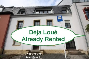 APPARTEMENT MEUBLE DE DERNIER ETAGE +/-90M2 
COMPRENANT HALL, LIVING, CUISINE EQUIPEE RECENTE , 
UNE CHAMBRES A COUCHER, UNE MEZZANINE  SALLE DE BAINS
UNE SUPERBE TERRASSE ET JARDIN 
SITUE A 5 MINUTES DU KIRCHBERG ET DES INSTITUTIONS EUROPEENNES
5 MINUTES DU FINDEL 10 MINUTES DU CENTRE-VILLE
VISITES: SUR RENDEZ VOUS
DISPONIBILITE: DE SUITE
GARANTIE BANCAIRE: 2 MOIS
CHARGES 200€ (COMPRENENT FRAIS EAU, GAZ, ELECTRICITE, ET COMMUNS)
INTERNET NON COMPRIS (PAR P,T)
18 PHOTOS SUR www.isk.lu
Ref agence :916806