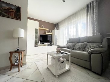 AXHOME IMMO vous propose en exclusivité ce bel appartement de deux chambres à coucher d’environ 70 m², situé à Crauthem, une localité appartenant à la commune de Roeser.

Proche de toutes commodités, il est idéal pour un premier achat.

L’appartement est situé au 1er étage et se compose comme suit :

- Hall d'entrée
- Débarras
- Dressing avec possibilité d’aménager un WC séparé
- Salle de douche, bidet et WC
- Deux chambres séparées
- Cuisine équipée avec salle à manger
- Living
- Grand balcon

Le bien dispose également d’une cave et de la possibilité de reprendre la location d’un garage fermé.

Pour plus d’informations, n’hésitez pas à nous contacter :
- Par téléphone : +352 691 911 993 Roberto Alex
- Par email : info@axhome.lu

Nous restons à votre entière disposition si vous souhaitez vendre ou louer votre bien. Nous prenons en charge toutes les démarches administratives liées au bien immobilier.

Nous sommes également à votre disposition pour des estimations gratuites.

 ---------- 
AXHOME IMMO bietet Ihnen exklusiv diese schöne Zweizimmerwohnung mit ca. 70 m², gelegen in Crauthem, einer Ortschaft zur Gemeinde Roeser gehörend.

In der Nähe aller Annehmlichkeiten ist sie ideal für den ersten Kauf.

Die Wohnung befindet sich im 1. Stock und gliedert sich wie folgt:

- Eingangs-Halle
- Abstellraum
- Ankleidezimmer mit Möglichkeit, eine separate Toilette einzurichten
- Duschbad, Bidet und Toilette
- Zwei separate Schlafzimmer
- Küche mit Essbereich
- Wohnzimmer
- Großer Balkon

Die Immobilie verfügt außerdem über einen Keller und die Möglichkeit, die Anmietung einer abgeschlossenen Garage zu übernehmen.

Für weitere Informationen zögern Sie nicht, uns zu kontaktieren:
- Per Telefon: +352 691 911 993 Roberto Alex
- Per E-Mail: info@axhome.lu

Wir stehen Ihnen jederzeit zur Verfügung, wenn Sie Ihre Immobilie verkaufen oder vermieten möchten. Wir übernehmen alle administrativen Schritte im Zusammenhang mit der Immobilie.

Wir stehen Ihnen auch für kostenlose Schätzungen zur Verfügung.

 ---------- 
AXHOME IMMO exclusively offers you this beautiful two-bedroom apartment of about 70 m², located in Crauthem, a locality belonging to the commune of Roeser.

Close to all amenities, it is ideal for a first purchase.

The apartment is located on the 1st floor and comprises:

- Entrance hall
- Storage room
- Dressing room with possibility of installing a separate WC
- Shower room, bidet, and WC
- Two separate bedrooms
- Equipped kitchen with dining room
- Living room
- Large balcony

The property also has a cellar and the possibility to resume the rental of an enclosed garage.

For more information, do not hesitate to contact us:
- By phone: +352 691 911 993 Roberto Alex
- By email: info@axhome.lu

We remain at your entire disposal if you wish to sell or rent your property. We handle all administrative procedures related to the real estate.

We are also at your disposal for free estimates.

 ---------- 
AXHOME IMMO bitt Iech exklusiv dës schéin Wunneng mat zwou Schlofkimmeren vun ongeféier 70 m² u, déi zu Crauthem läit, eng Plaz déi zu der Gemeng Roeser gehéiert.

No bei all Komfort, ass si ideal fir déi éischt Akaf.

D'Wunneng ass um 1. Stack a besteet aus de folgende Deeler:

- Entrée-Hal
- Belaaschtungsraum
- Dressing mat der Méiglechkeet fir eng getrennte Toilette ze installéieren
- Duschebain, Bidet an Toilette
- Zwee getrennte Schlofkimmeren
- Voll ausgestatt Kichen mat Iesszëmmer
- Wunnzëmmer
- Groussen Balkon

D'Immobilie huet och eng Kellerrumm a d'Méiglechkeet e geschlossene Garageplatz ze lounen.

Fir méi Informatiounen, zéckt net eis ze kontaktéieren:
- Telefon: +352 691 911 993 Roberto Alex
- E-Mail: info@axhome.lu

Mir stinn Iech vollstänneg zur Verfügung wann Dir Äert Eigentum wëllt verkafen oder lounen. Mir këmmeren eis ëm all administrativ Schrëtt am Zesummenhang mat der Immobilie.

Mir sinn och fir gratis Schätzungen disponibel.