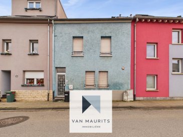 *** Projet de rénovation ***

Située à Lamadelaine, 5 rue du Titelberg, cette maison mitoyenne construite dans les années 1920 offre environ 150 m² habitables sur un terrain de 87 m². Elle est entièrement à rénover, mais présente un potentiel intéressant, notamment grâce à ses volumes, sa loggia, ses 4 chambres et la possibilité d'acquérir, à un prix très avantageux, une parcelle de jardin communal située à l'arrière de la maison.

Actuellement, la propriété bénéficie d'une autorisation d'accès et d'utilisation exclusifs du jardin communal.

La toiture est en bon état et nécessite uniquement un nettoyage.

Quartier résidentiel recherché, bien desservi par les bus et la gare, et proche des connexions autoroutières, écoles, crèches, forêt, centre sportif et pistes cyclables.

Emplacement pratique et agréable.

Composition détaillée

Rez-de-chaussée :
Hall d'entrée ? 2 m²
Cage d'escalier ? 4 m²
Cuisine ? 10 m²
Salle à manger ? 10 m²
Salle de bain ? 5 m²
Local technique ? 6 m²
Rangement / pièce de service ? 10 m²

1er étage :
Chambre 1 ? 15 m²
Chambre 2 ? 10 m²
Dressing ? 8 m²
Loggia ? 11 m² (possibilité d'accès au jardin)
Rangement ? 8 m²
Palier ? 9 m²
WC séparé ? 2,5 m²

2e étage :
Chambre 3 ? 10 m²
Chambre 4 ? 12 m²
Bureau ? 8 m²
Palier ? 8 m²
WC séparé ? 2 m²

Grenier :
Grenier non isolé ? 22 m² au sol

Pas de cave ni de parking (stationnement facile dans la rue)

Équipements et caractéristiques :
Chauffage : chaudière au mazout, raccordement au gaz disponible
Fenêtres en aluminium, double vitrage, volets manuels
Sols : carrelage, dalles en béton et dalles en bois

Terrain en pleine propriété

Des photos supplémentaires ainsi qu'une visite virtuelle sont disponibles sur demande.


Agent responsable du dossier: Lydia Indjova
E-mail: lydia@vanmaurits.lu
Mobile: +352 661 331 628