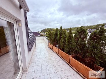 Découvrez ce charmant appartement situé au 3ème étage d'une résidence calme avec ascenseur à Niederkorn. Idéalement orienté sud, il bénéficie d'une merveilleuse terrasse ensoleillée, parfaite pour vos moments de détente.

Caractéristiques du bien :

- 1 chambre
- 1 salle de douche
- 1 WC séparé
- 1 cuisine équipée
- Salon et salle à manger lumineux

Ce bien est complété par un garage intérieur et une cave. De plus, un système de climatisation est installé pour votre confort.

L'appartement est idéalement situé, proche de toutes commodités, services et commerces.

Pour plus d'informations ou pour organiser une visite, n'hésitez pas à nous contacter au +352 27 40 30 30 ou info@capitis.lu.
