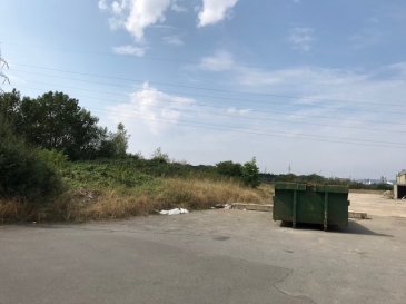 SOLEUVRE COMMUNE DE SANEM
ZONE INDUSTRIELLE « UM WOELLER II » 

VENTE DE NOTRE PROJET IMMOBILIER :

Terrain industriel de 223 ares à bâtir avec PAP accordé pour futur projet d’un bâtiment industriel polyvalent sans contrat de construction avec plans d’architecte, contenant un surface bâtie de : 
sous sol : 6.215 m2,
RDC : 4.447 m2
1er étage : 4.785
2ème étage : 4.785
Plusieurs places de parking
Possibilité de surface constructible supplémentaire

Accès directe aux autoroutes, facilité d’accès aux poids lourds

Contact : Nassim TOLOUI téléphone : 691 12 04 78