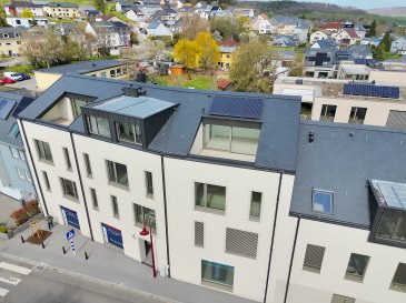 Appartement-duplex neuf au 2? et 3? étage à vendre à Steinsel ? Disponibilité immédiate.

À vendre : un lumineux appartement-duplex de 104 m² habitables avec une terrasse de 19 m² orientée plein sud, situé dans une résidence de haut standing récemment construite au cœur de Steinsel. Ce charmant village, reconnu pour son ambiance conviviale et son cadre de vie paisible, offre toutes les commodités nécessaires à proximité : commerces, restaurants, écoles et services publics. L'arrêt de bus se trouve à seulement 20 mètres, tandis que le centre commercial et la place communale avec ses aires de détente sont accessibles en quelques pas à peine.

Ce duplex de 104 m² habitables comprend :
- un hall d'entrée,
- un WC séparé,
- une cuisine ouverte,
- un lumineux salon,
- une chambre à coucher avec une salle de bain privative.

À l'étage, vous trouverez une seconde suite parentale avec salle de bains privative et accès à la terrasse offrant une vue panoramique sur toute la vallée de l'Alzette.

De plus, cet appartement dispose :
- d'une cave privative au sous-sol,
- d'une buanderie commune, avec possibilité d'installer les machines dans l'appartement.

Le prix d'un emplacement de parking intérieur est de 58.480 € TTC.

Équipements techniques :
- chauffage au gaz,
- chauffage au sol,
- triple vitrage,
- domotique,
- châssis de fenêtres en aluminium,
- stores électriques sur toutes les fenêtres,
- ventilation avec récupération de chaleur,
- thermostat connecté dans chaque pièce,
- porte d'entrée sécurisée.

La commission d'agence est à la charge du vendeur.

Prix : 1.146.500 € TTC (TVA 3 %*)
*Sous condition d'acceptation par l'Administration de l'Enregistrement.

Pour toute demande d'information ou pour organiser une visite, contactez-nous :
Disponible en LU, EN, DE, FR, PT au +352 269 007 1 / hello.4you@hotmail.com