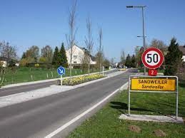 !!!!!!!!!!!!!!!! Bel appartement à visiter !!!!!!!!!!!!!!!!!!!<br><br>ImmoNordstrooss à l\'honneur à vous proposer cet magnifique appartement très lumineux au 2éme étage d\'une nouvelle résidence 2015 avec ascenseur.<br><br>Cet appartement se compose comme suit:<br>- Hall d\'entrée ouvert <br>- Salon /Salle à manger <br>- Cuisine ouverte équipée (Siemens) avec accès au balcon 4m2<br>- 2 chambres à coucher <br>- 1 salle de bain avec douche italienne ouverte de deux côtés <br>- WC séparé<br>Une cave privative (emplacement pour machine à laver) , un  double garage semi-privatif  et 1 emplacement extérieur complètent parfaitement ce bien.<br> Détails:- Parquet - volets électriques - Parlophone <br><br>Situé: -près de l\'école primaire avec access rapide au foret, au complexe sportif, aux aires de jeux et aux magasins (boulangerie, supermarché....) - côté arrière calme (sens unique) - moyens de transport à proximité (1 min) <br><br>Pour plus de renseignements ou une visite (visites également possibles le samedi sur rdv), veuillez contacter le 691 238 008.