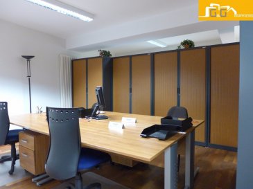 Beau bureau Open Space au 1er étage d’un Business Center à Luxembourg – Gare.

Le bureau dispose d’une table avec chaise et armoire métallique.

Le loyer est pas soumis à la TVA : 295 € par mois charges comprises 
(Chauffage, eau et électricité, charges d’immeuble, etc.).

Parkings : 150 € + 17% TVA selon disponibilité.

Libre de suite.	

N'attendez plus, contactez-nous par mail sur info@gng.lu ou au 621 366 377.

Découvrez toutes nos offres sur www.gng.lu