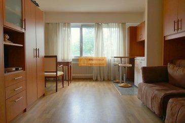 Beau studio meublé idéalement situé dans le quartier de Luxembourg-Gare avec un accès facile au tram.<br><br>Le studio dispose de:<br>Hall d\'entrée, kitchinette, grande pièce ouverte,salle de douche + WC.<br><br>A voir.