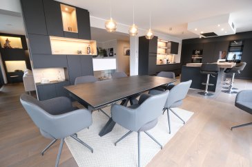 Maison individuelle, moderne et spacieuse à Gonderange - 200 m² habitables - terrain de 4.80 ares 

Située au 1, rue de l'École à Gonderange, cette maison individuelle construite en 2019/2020 offre un cadre de vie confortable et moderne, alliant prestations haut de gamme et efficacité énergétique (classe ABA). 

Caractéristiques principales : 
- Surface habitable : 200 m² 
- Surface totale : 282 m² (garage, chaufferie, terrasse bioclimatique incluse) 
- Terrain clos de 4,80 ares 
- Terrasse avec pergola bioclimatique et store électrique de 40m2 
- Toiture terrasse 
- Triple vitrage avec raffstore électrique (verre sécurit en RDC), hauteur plafond 
- Chauffage au sol, Pompe à chaleur Budérus 
- Parquet dans toutes les pièces de vie 
- Double flux avec climatisation intégrée (22°) 
- Panneaux solaires pour la production d'eau chaude 
- Système d'alarme Somfy 

Rez-de-chaussée : Un hall d'entrée avec vestiaire et WC, donnant accès à un grand espace de vie lumineux de 67 m², comprenant salon, séjour et cuisine ouverte entièrement équipée avec îlot central, ainsi qu'une cheminée au gaz entre le salon et le séjour. Mobilier sur mesure dans le salon et le séjour. Garage double (33 m²) avec local technique (9,6 m²). 
Étage : Un hall de nuit donnant sur la suite parentale (40 m²) avec dressing et salle de bains, 2 chambres avec placards coulissants intégrés (14,7 m² et 15,5 m²), et un bureau ou 4ème chambre (17 m²). Salle de douche, buanderie et WC indépendant. 
Extérieur : Terrasse bioclimatique de 40 m², fermée par stores électriques. 
Abri de jardin en aluminium. 
Baies vitrées hauteur plafond coulissantes avec accès à la terrasse. 
Terrain clos pour plus d'intimité. 

Une maison moderne, bien pensée et parfaitement équipée, offrant confort et performances énergétiques. 

Contact et visites : Arianna GHITTINO, téléphone : 691 205 573 Email : arianna@parkagence.lu