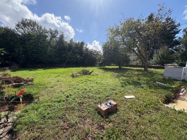 Terrain - 738m ². PANETTA IMMOBILIER vous propose, 

Un terrain constructible de 7ares38ca, plat et viabilisé.

Situé dans un quartier très calme dans la commune d'Haucourt Moulaine, ce terrain est vendu viabilisé en eau/électricité/assainissement.

Libre de tout constructeur.

Pour informations et visites: Rocco PANETTA au 06 88 56 77 94 (message si répondeur)

Les informations sur les risques auxquels ce bien est exposé sont disponibles sur le site Géorisques : www.georisques.gouv.fr