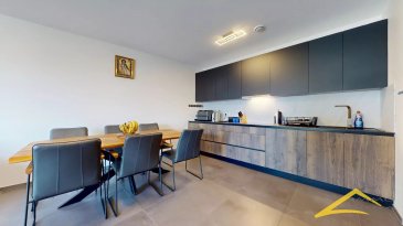 Découvrez votre futur chez-vous avec IMMOLORENA, l’agence partenaire de la CHAMBRE IMMOBILIÈRE DU LUXEMBOURG  cet élégant appartement haut de gamme dans une petite résidence de 13 unités - Construction 2021

Vous recherchez le parfait équilibre entre modernité et confort ? Cet appartement  est fait pour vous ! Situé dans une petite résidence contemporaine de seulement 13 unités, cet espace de vie raffiné est l’incarnation du luxe et du style.

 Entrée et espaces de vie :
- Hall d’entrée : 9,29 m² accueillant.
-Double living de 32,16 m² avec cuisine équipée : moderne et chic.

 Espaces extérieurs :
- Balcon : 10,82 m², un espace privilégié pour savourer votre café du matin ou profiter d'un apéritif au soleil, tout en ayant vue sur un paysage serein.

 Chambres confortables :
- Chambre principale : 10,82 m², intime et chaleureuse, invitant au repos et au bien-être.
- Deuxième chambre : 9,42 m², idéale pour chambre d'enfant ou bureau.

 Salle de bains :
- Salle de bains / Toilettes : 5,3 m², un espace moderne et raffiné, pensé pour votre confort et votre bien-être.

 Espace de rangement :
- Débarras de 2,53 m2

 La cave et la buanderie: une cave de 7,26 m2, et buanderie commune.

 Stationnement :
- POSSIBILITÉ D'ACQUERIR UN EMPLACEMENT INTERIEUR AU PRIX DE 35.000 € 

Cet appartement, bâti avec soin en 2021, incarne le summum du confort moderne. Avec des finitions haut de gamme et des espaces intelligemment conçus, il n'attend plus que vous !

 Caractéristiques de l’appartement :

- Chauffage au sol : pour une chaleur douce et uniforme dans toutes les pièces.
- Ascenseur : facilitant l'accès à chaque niveau de la résidence.
- Ventilation double flux : pour un air intérieur toujours frais et sain.
- Triple vitrage : garantissant une isolation phonique et thermique optimale.
- Store électriques : pour un confort maximum et un contrôle de la lumière.
- Fenêtres en aluminium : alliant durabilité et esthétique moderne.

À VOIR ABSOLUMENT !!!

Pour plus d’informations ou pour planifier une visite, n’hésitez pas à contacter :  
Joanna RICKAL : +352 621 36 56 40  
Vitor Pires : +352 691 761 110  

L’agence ImmoLorena est à votre disposition pour toutes vos recherches et vos transactions de locations et ventes au Luxembourg, en France et en Belgique.