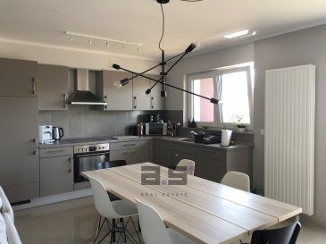 A.S. Real Estate, vous propose à la location un bel appartement de +/- 61 m² avec balcon situé au premier étage d'une résidence dans une rue calme du Centre de Schifflange.

Celui-ci se compose d'un hall d'entrée, d'une chambre de +/- 14.50m², d'une cuisine équipée ouverte sur un living de +/- 30m² avec accès à un balcon de +/- 7,50m², d'une pièce pour un bureau et d'une salle de douche avec w.c..

Une cave privative et un emplacement de parking intérieur complètent ce bien.

Pour tous renseignements ou pour convenir d‘une éventuelle visite, veuillez nous contacter au (+352) 621 274 674 / 621 273 737 ou à info@as-estate.lu.