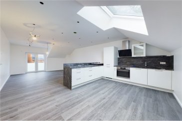 Merci de contacter notre agent Quentin Habigand pour de plus amples informations :
- T : +352 661 807 562
- E : quentin.habigand@remax.lu

RE/MAX vous propose à la vente un appartement neuf (2021) dans un petit immeuble de 3 appartements situé quartier Italien. 

Le bien propose une surface habitable de plus de 80m² avec une une pièce chauffée supplémentaire de 11m² pouvant servir donc de chambre. Un espace buanderie commune, une cave de 3m² et un garage de 24m² est compris dans la vente. 

Le bien est situé au deuxième étage sans ascenseur
Le bien se compose d'une entrée de 7m² qui donne sur 2 chambres (16,4m² et 15m²) et sur une SDD de 7m². Enfin, l'appartement propose une cuisine de 15m² ouverte sur le living de 21,5m². 

L'appartement vous propose des finitions de haut-standing (chauffage au sol, isolation de qualité, panneaux solaire, double VMC, triples vitrage, domotique, matériaux de qualités).
Appartement très lumineux et confortable, A SAISIR.

Frais d’agence RE/MAX : 3 % du prix de vente + TVA à charge de la partie venderesse